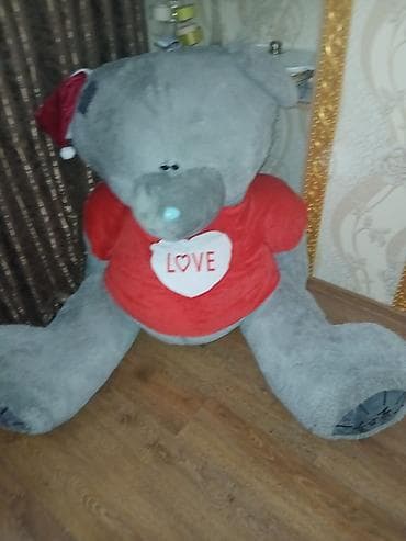 En böyük Teddy - Boz rəngdə, yumşaq plyuş materialdan hazırlanıb -