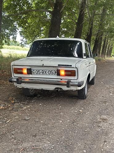 ford transit салон: VAZ 2106 sedan – klassik sovet modeli, ağ rəng. Karopka 4 işləy — 5