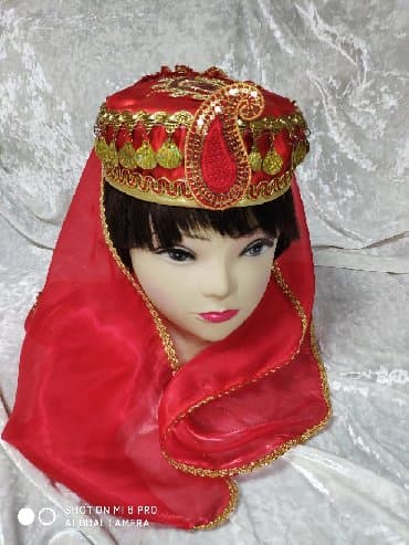 женские вязаные береты: Araxçınlar hər rəng və modeldə. 5-10-15₼ sadə, bəzəkli və fatalı — 9