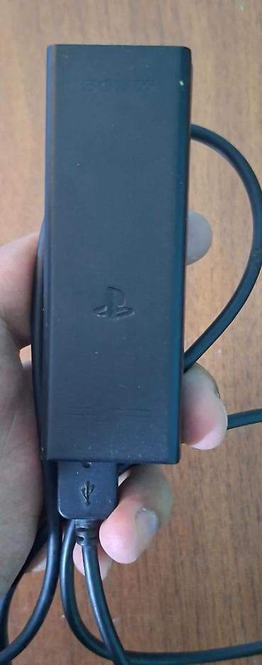 playstatio: PSP Go satılır. Konsol çox səliqəli istifadə olunub və tam işlək — 6