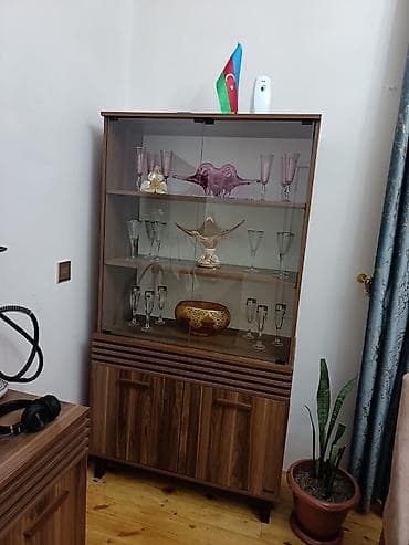 agac: Vitrinli bufet şkaf - Material: təbii ağac fakturalı laminat/şpon — 1