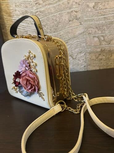 Çiyin çantası, İşlənmiş