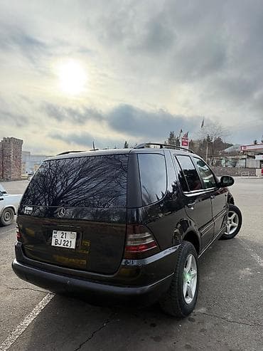 hunday diski: Mercedes-Benz ML 320: 3.2 l | 2001 il Ofrouder/SUV — 9