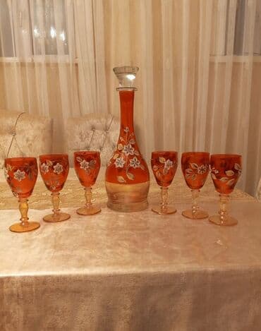 Продукты питания: Цвет - Красный, Стекло — 1