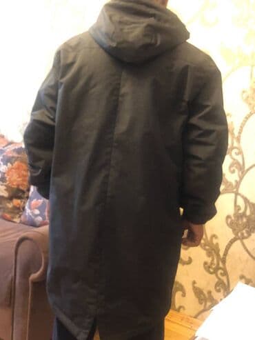 kisi pencekleri: Yeni gödəkçə (parka), Moskvada alınıb. Çox istidir. L ölçüdədir. Qara — 3