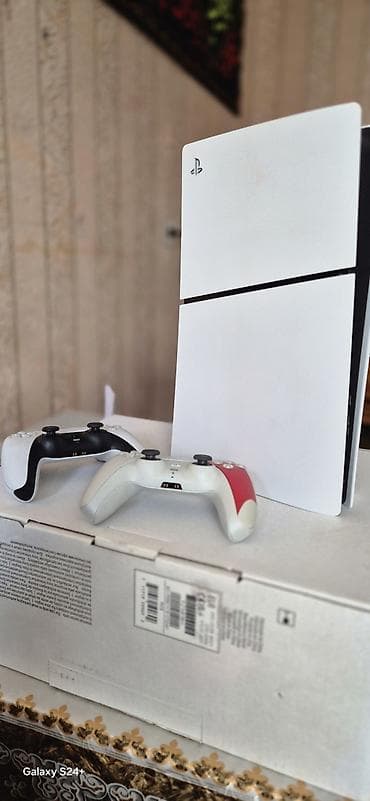 PS5 (Sony PlayStation 5): PlayStation 5 (diskli versiya) oyun konsolu Xüsusiyyətlər: - Disk — 1