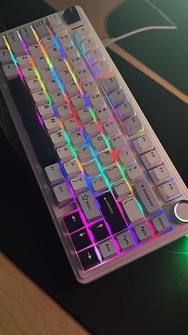 sahibinden notebook: Salam yenidi 1 hefte istifade olunub her seyide var qutusna kimi — 1