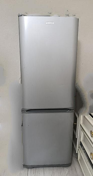 İşlənmiş 2 qapılı Soyuducu Satılır, rəng - Gümüşü