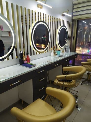 стол приставной: Новый, Стол для стрижки, С зеркалом — 1