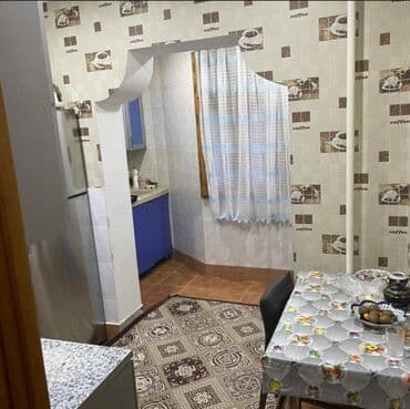 4 mikrorayon satilan menziller: Bakı, 3 otaqlı, Köhnə tikili, 80 kv. m — 5