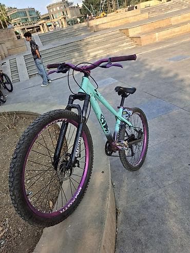 mini velosiped: BMX GTR 359
barter edilir — 2