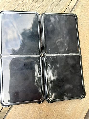 Samsung Z Flip, rəng - Qara — 2