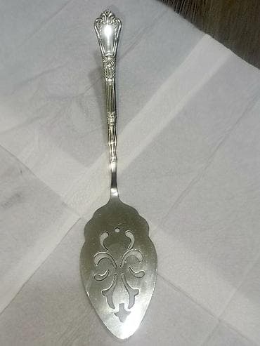 Metal tort/piroq spatulası – klassik dizayn melxior üstü gümüş - lalafo.az -da Metal tort/piroq spatulası – klassik dizayn melxior üstü gümüş -