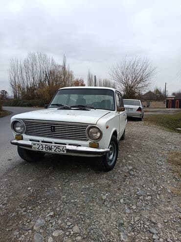 VAZ (LADA) 2101: 1.2 l | 1980 il Sedan