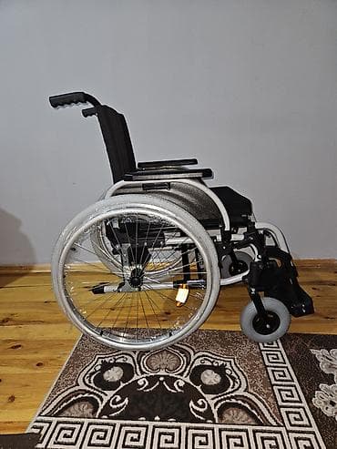 Tibbi geyim: Ottobock əlil arabası – yüngül, manevr qabiliyyətli, rahat oturuşlu — 1