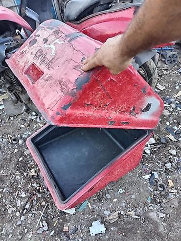 Moto üçün. skuter üçün arxa yük qutusu
Qırığı yoxdu çatı yoxdu — 3
