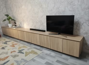 аренда помещения под салон красоты: Новый, Прямой ТВ стенд, Без полок, Ламинат, Азербайджан — 1