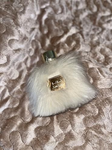 ucuz parfum: İkinci el. Bu duxu 2 defe istifade edilmiştir Orginal etirdir almaq — 1