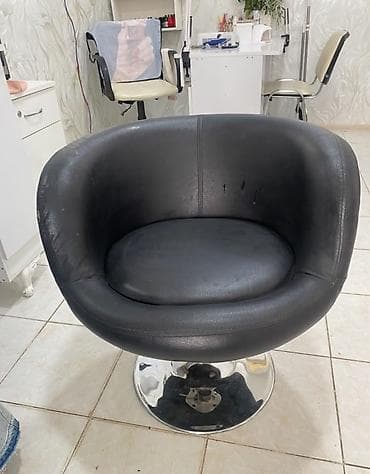 salon termosu: Xanim🥰²¹⁸⁸ Salon kreslosu qalxib enenlerden deyil. Qiymet 50m¹⁰ Unvan — 1