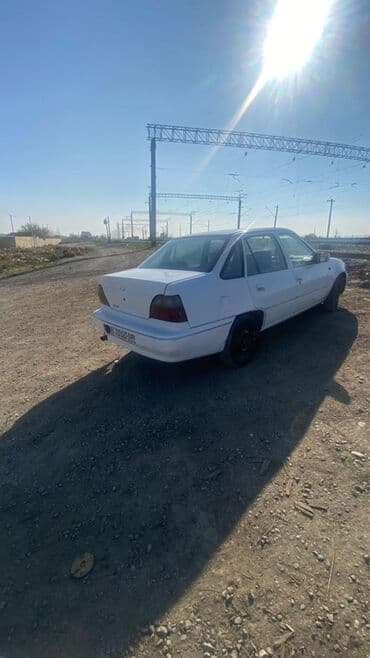 Çəngəllər: Daewoo Nexia sedan - Kuzov: ağ rəng, 4 qapı - Barter olunur ve — 8