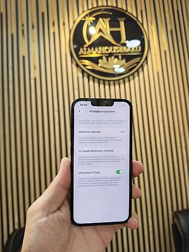 philips xenium 9@9d: IPhone 14, 128 GB, Midnight, Zəmanət, Simsiz şarj, Face ID — 3