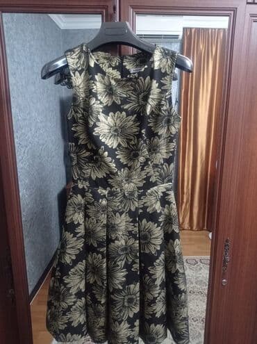 almaniyada saat neçədir: Geyim yenidir, 1 defe geyinilib, M ölçü. 35manat — 1