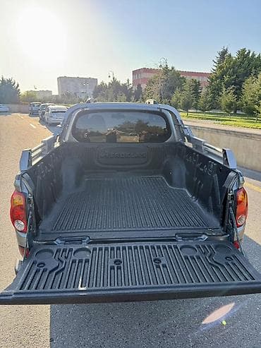 mitsubishi pikap: Mitsubishi L200: 2.5 l | 2015 il 279500 km Pikap — 7