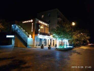 mağaza üçün avadanlıqlarla təchiz olunmuş obyekt: Bakıxanov qəsəbəsi mərkəzi yolun üstündə ümumi sahəsi 91 kvm 2 — 4