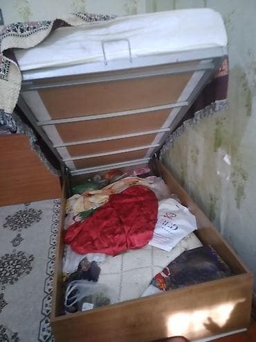 krovat: İşlənmiş, Təknəfərlik çarpayı, Bazalı, Matras ilə, Siyirməsiz — 2