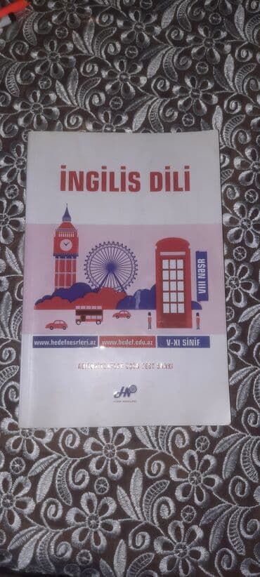 VIII nəşr olan, V-XI siniflər üçün nəzərdə tutulmuş "İngilis dili"