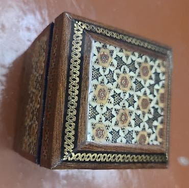 Sandıqlar: Taxta üzərində əl işi mozaika naxışlı üzük/qolbaq/qutusu - Material — 7
