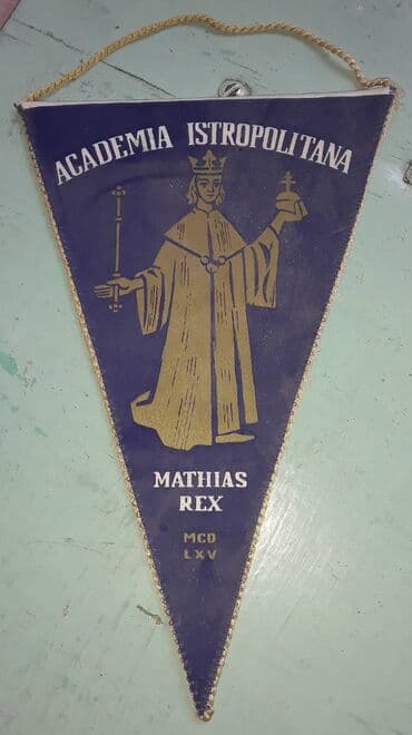 продам велотренажер: К вниманию коллекционеров. Продам вымпелы. Цена одного вымпела 50 — 4