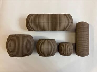 kaktus gulu: Müxtəlif rəngdə dekorativ plastik dibçəklər dəsti - Şaquli relyefli — 4