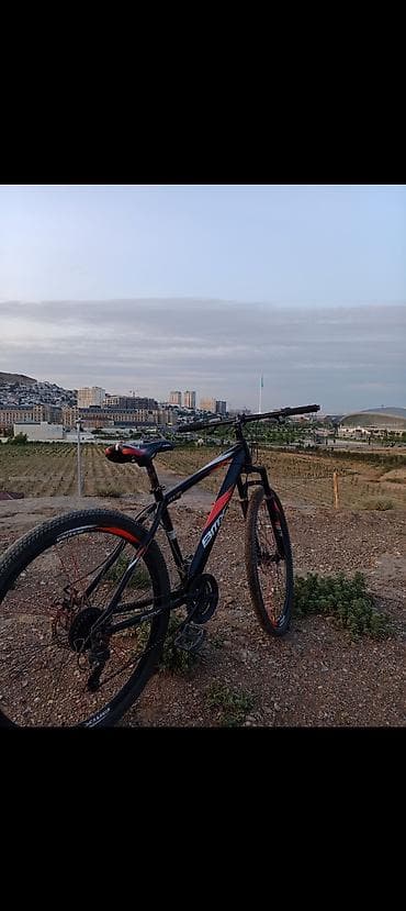 TƏCİLİ SATILIR! BMX 29LUQ ÇATDIRILMA YOXDUR Bayıl 20ci Sahə dairəsi