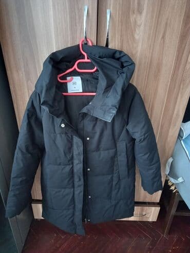 женские дутые спортивные костюмы: Qadın geyimləri dəsti - Qara uzun şişmə palto: Kapüşonlu — 5