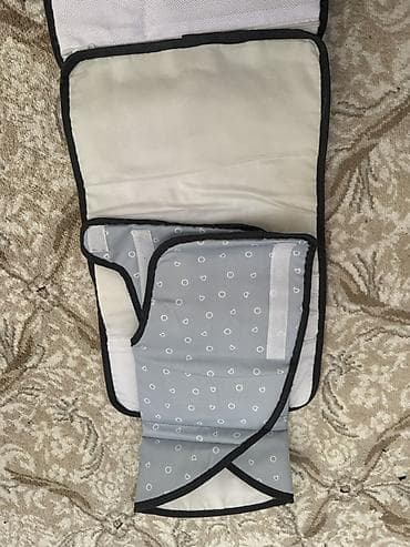 Kompakt qatlanan körpə bezi dəyişmə altlığı - Marka: BabyOno (etiket — 2