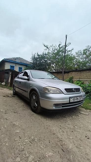 opel astra qapi: Opel Astra: 1.6 l | Sedan — 4
