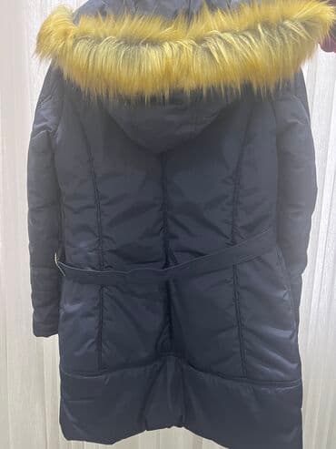 gödəkçələr: L ölçü Səligəli vəziyyatdə. Qalın Az isifadə edilib Defekti yoxdu — 4