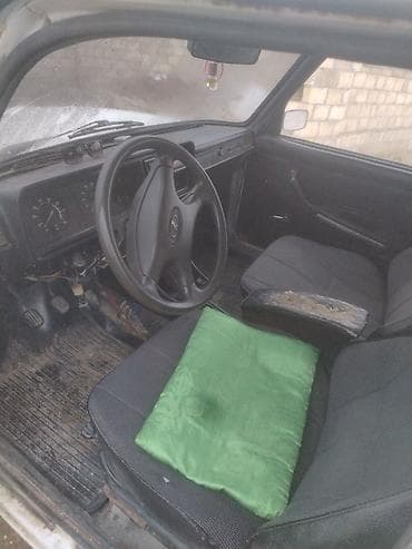 bmw e39 manitor: VAZ (LADA) 2107: 1.5 l | 2004 il Sedan — 3