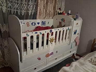 Beşiklər: Oğlan və qız üçün, Dördbucaq, Beşik, Dəstsiz, Matrassız, Yellənmə mexanizmsiz — 1