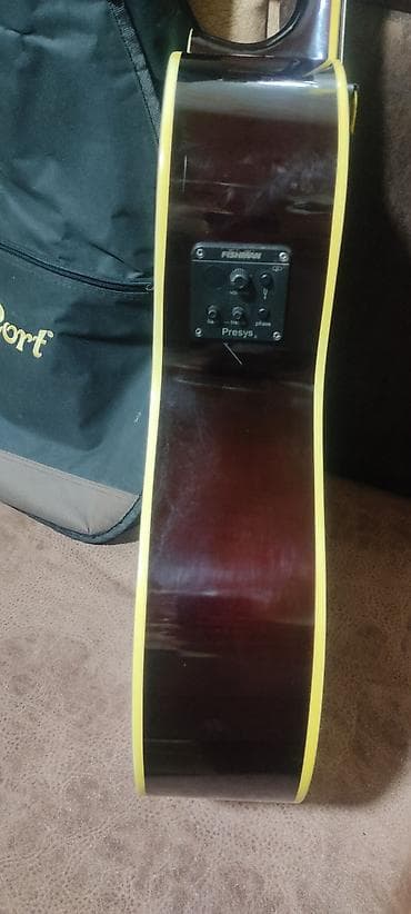 tuner: Elektro‑klassik gitara + çanta - Brend/model: başlıqda “MEGA” loqosu — 3