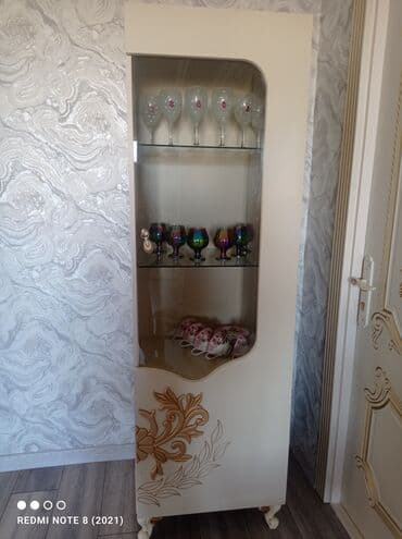 красивые платья на прокат в баку: Şüşəli dolab vitrini, Yeni, Ünvandan götürmə — 1