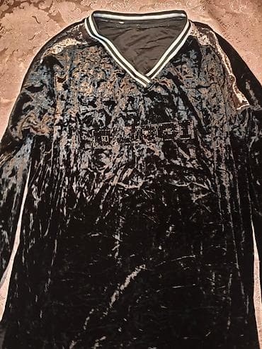 ev etirleri: Qadınlar üçün məxməri ev dəsti - 2 hissə: uzunqol köynək və şalvar - — 2