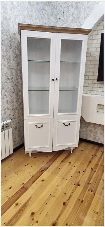 ag qorka: Yeni, Servant — 1