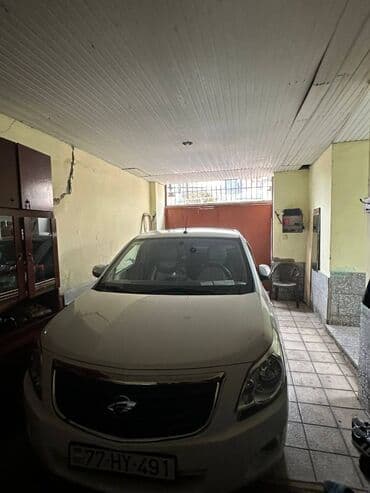 xacmazda satilan evler: Keşlə qəs. 4 otaqlı, 120 kv. m, Kredit yoxdur, Orta təmir — 20