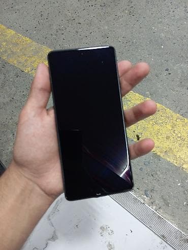 iohone 8: Poco X5 Pro 5G, 256 GB, rəng - Qara, Sensor — 2