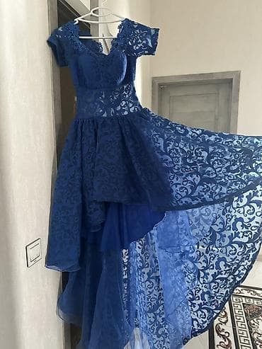 adidas forum: Mavi rəngdə zərif ziyafət/libas - Model: Asimmetrik ətəkli, arxası — 1