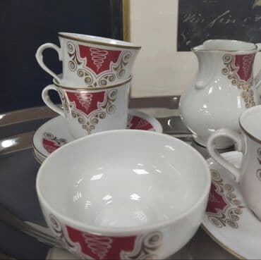 işlenmiş dikt: Qəhvə dəsti — 2