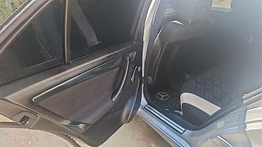 opel c: Mercedes-Benz C-Class: 1.8 l | 1998 il Sedan — 7