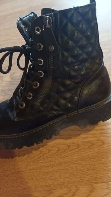 женские зимние ботинки на шнуровке: Qara dəri qadın botu - Rəng: qara - Material: parıldayan dəri (üst — 1